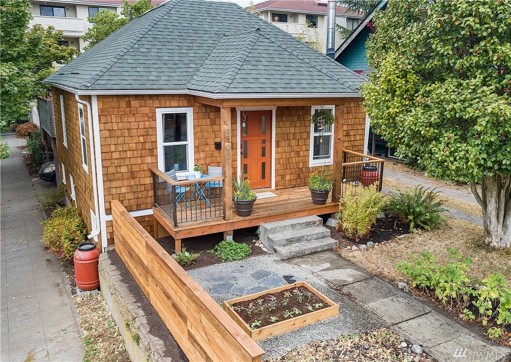 Property Photo: 6503 Jones Ave NW WA 98117