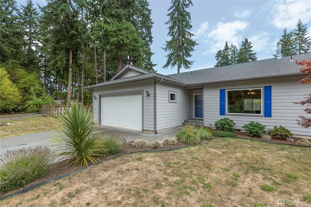 Property Photo: 193 McDonald Dr WA 98382