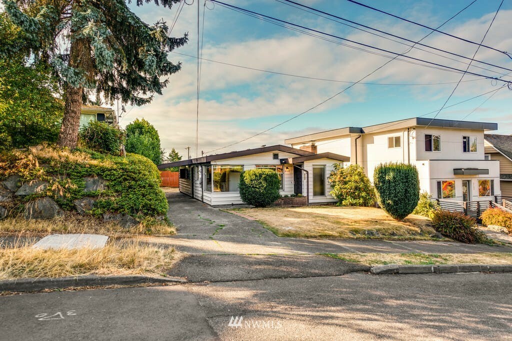 Property Photo: 5107 S Orchard Street WA 98118
