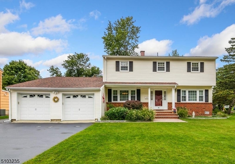 Property Photo:  44 Circle Dr  NJ 07866 