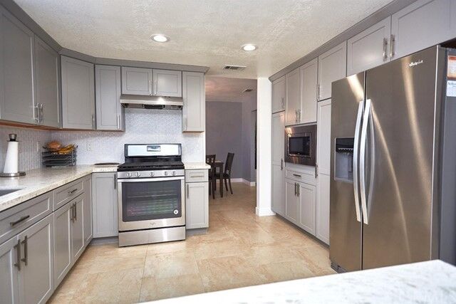 Property Photo: 15164 Live Oak Street CA 92345