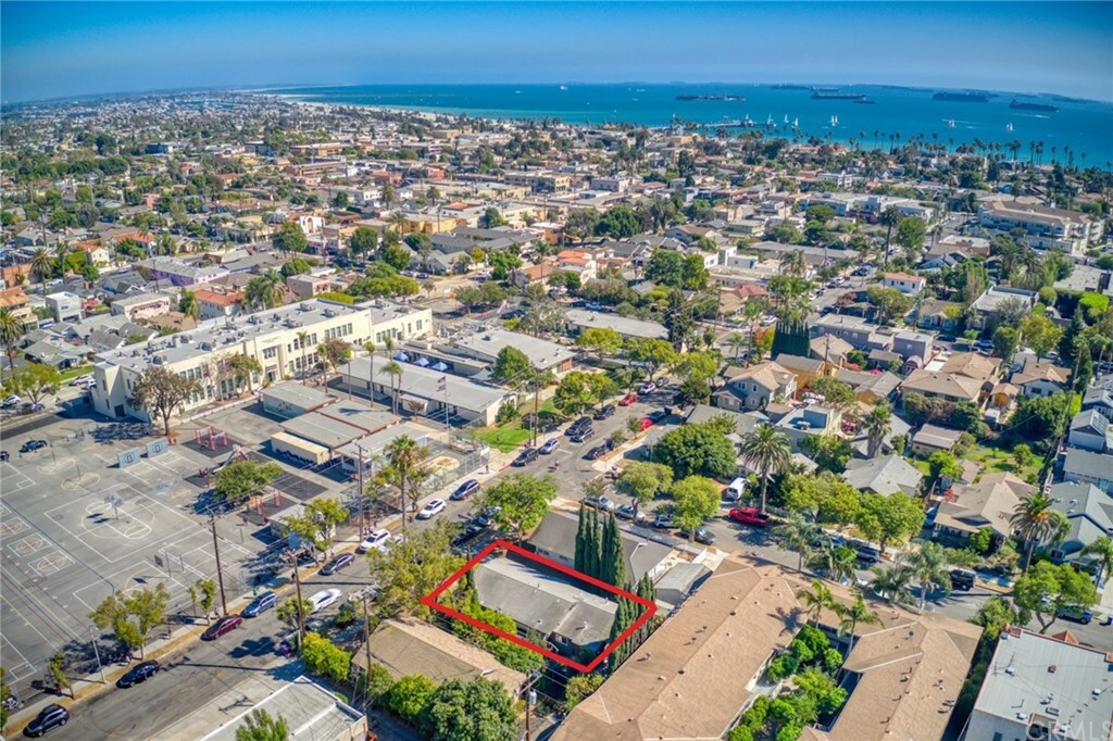 Property Photo: 281 Obispo Avenue CA 90803