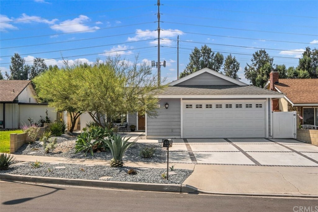 Property Photo:  4912 Gainsport Circle  CA 92604 