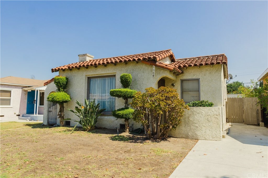 Property Photo:  6466 Gundry Avenue  CA 90805 