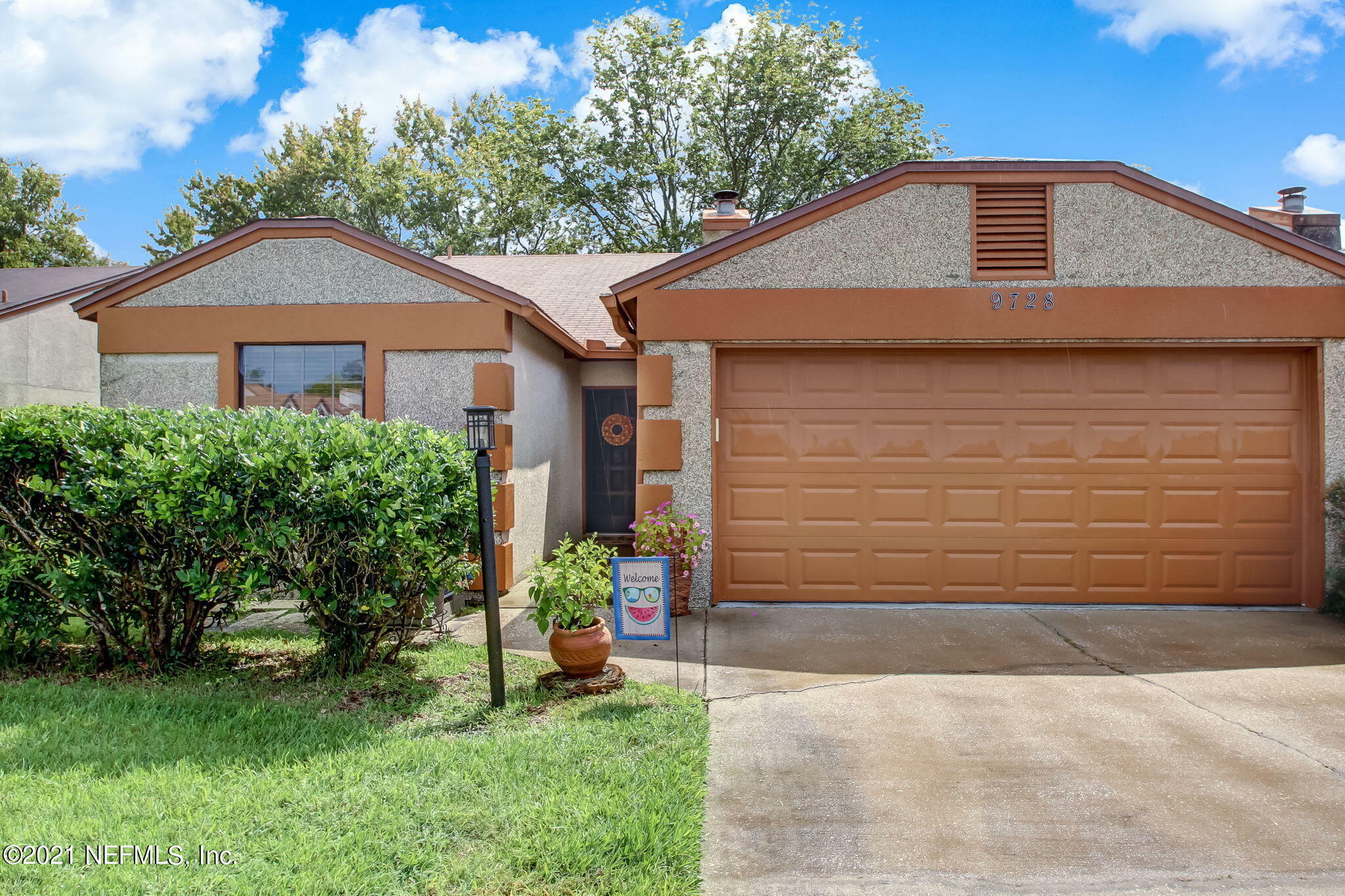 Property Photo:  9728 Fawn Brook Drive  FL 32256 