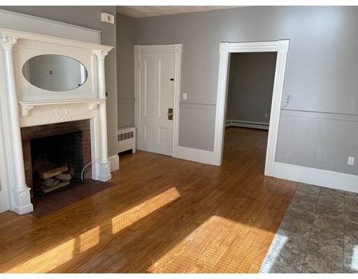 Property Photo:  29 Conant Street 1  MA 01923 