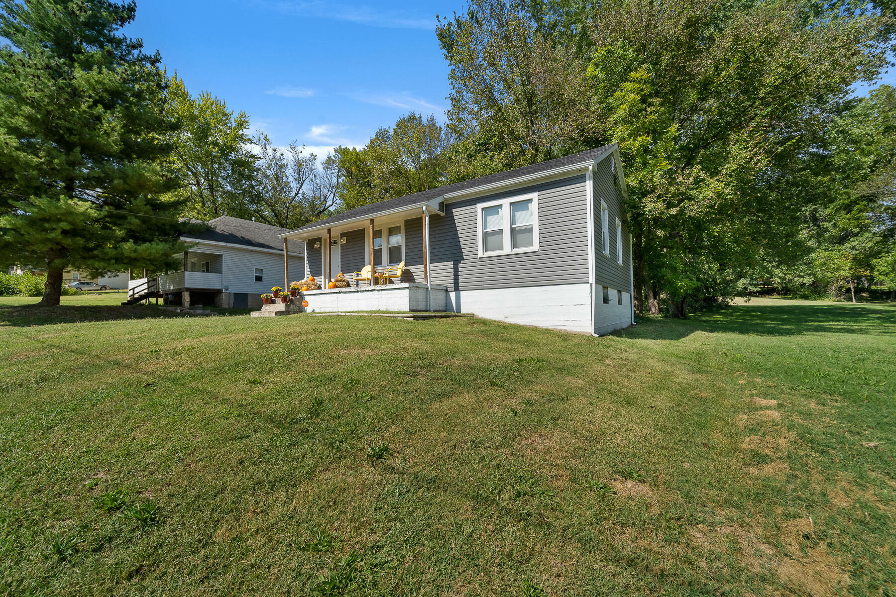 Property Photo:  807 W 7th Street  MO 65251 