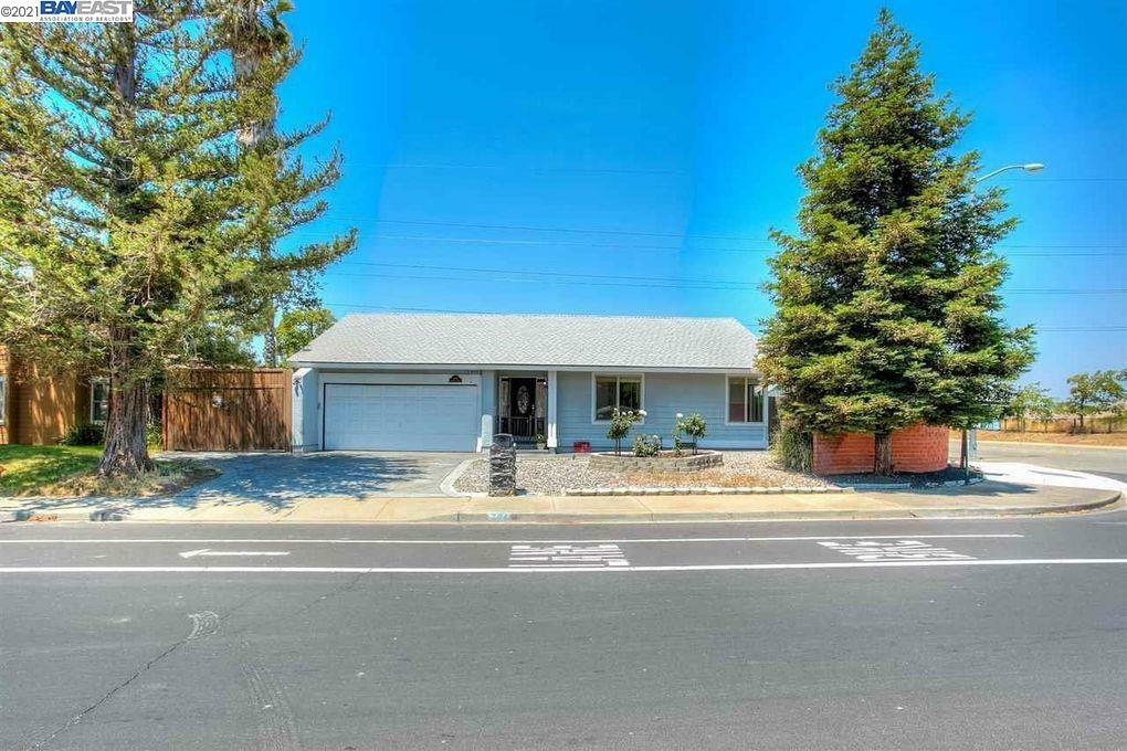 Property Photo:  2474 Broadmoor St  CA 94551 