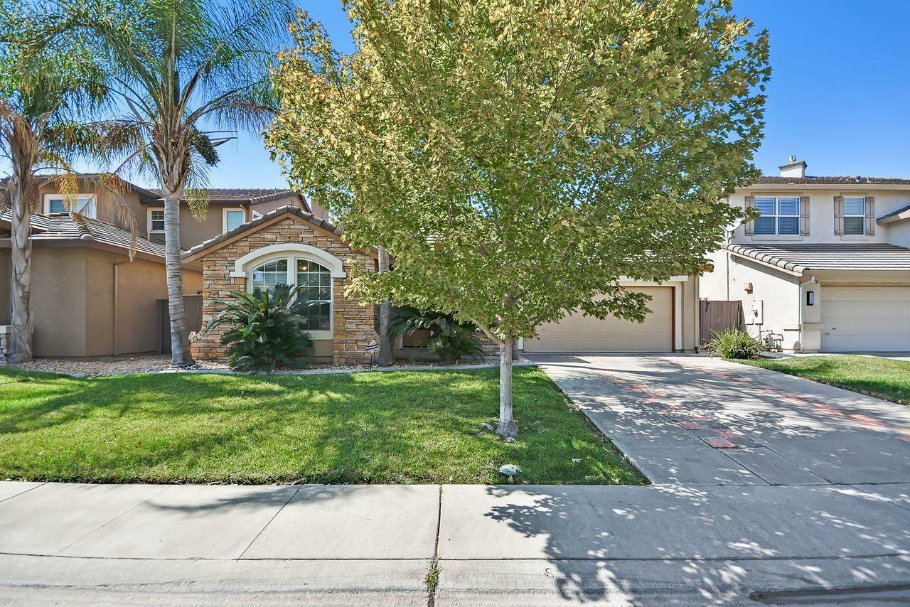 Property Photo:  2008 Bastona Drive  CA 95758 