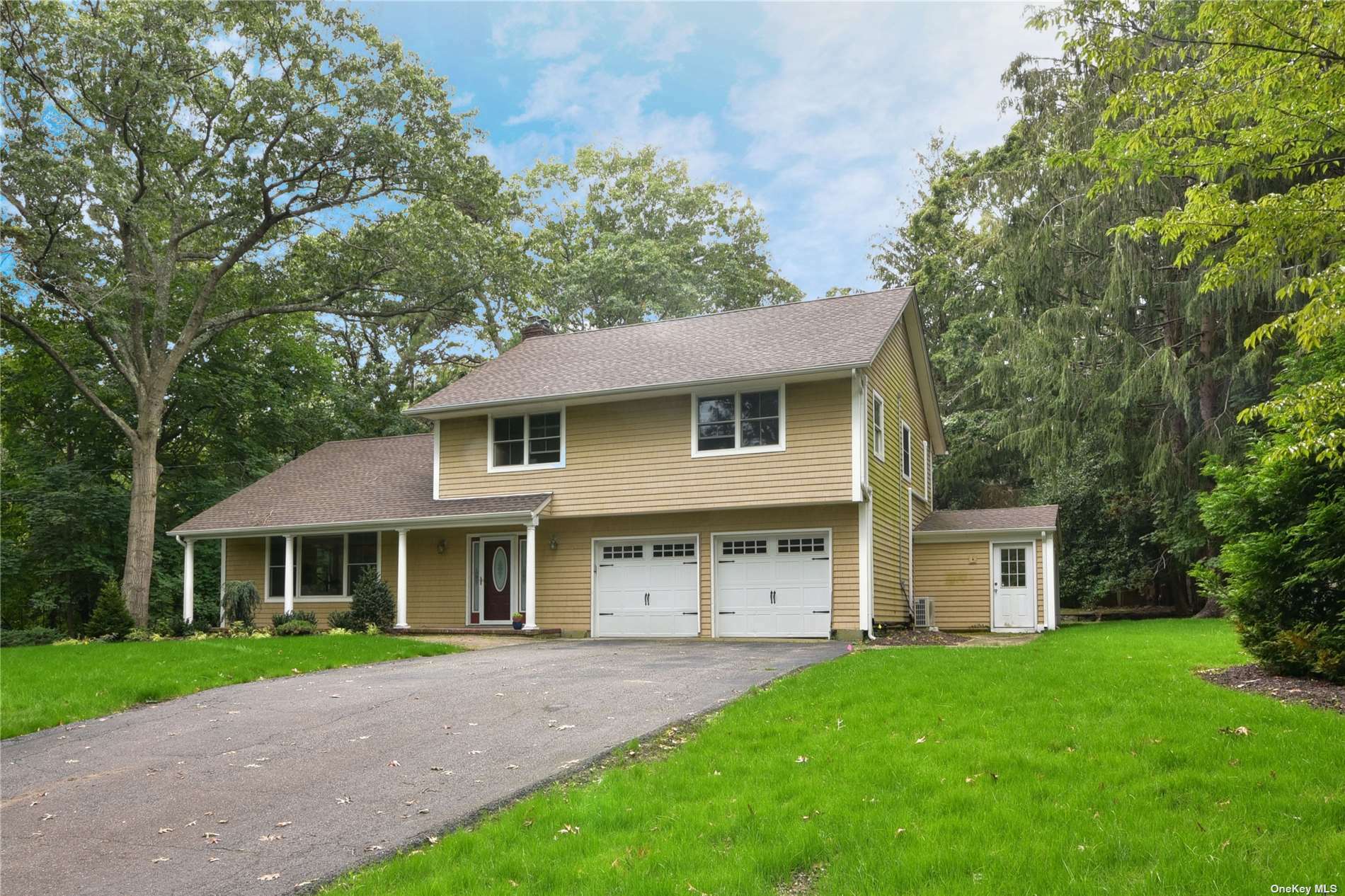 Property Photo:  22 Circle Drive  NY 11786 