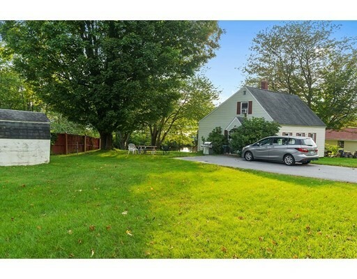 Property Photo:  7 Lakefield Rd  MA 01473 