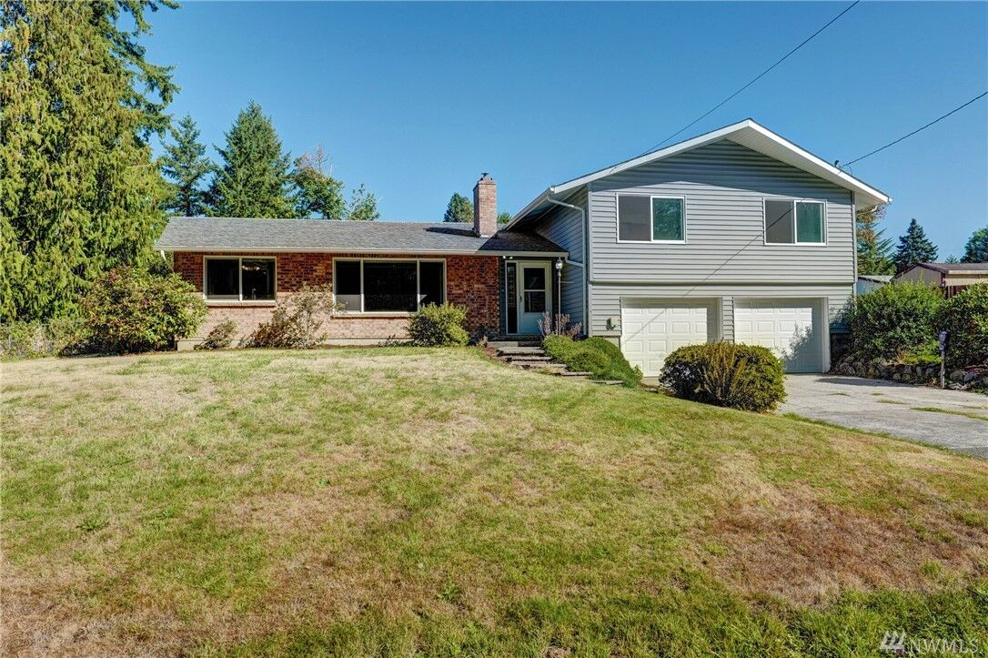 Property Photo: 13240 SE 230th St WA 98042