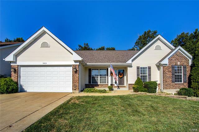 Property Photo: 1813 Hawk Point Drive 63028