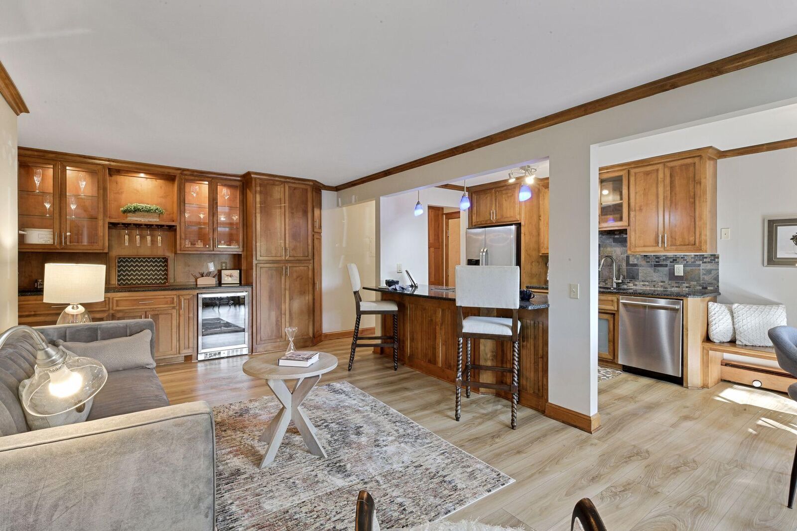 Property Photo: 4424 Cedar Lake Road S 4 MN 55416
