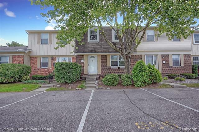 5329 Breeze Hill Place  Troy MI 48098 photo