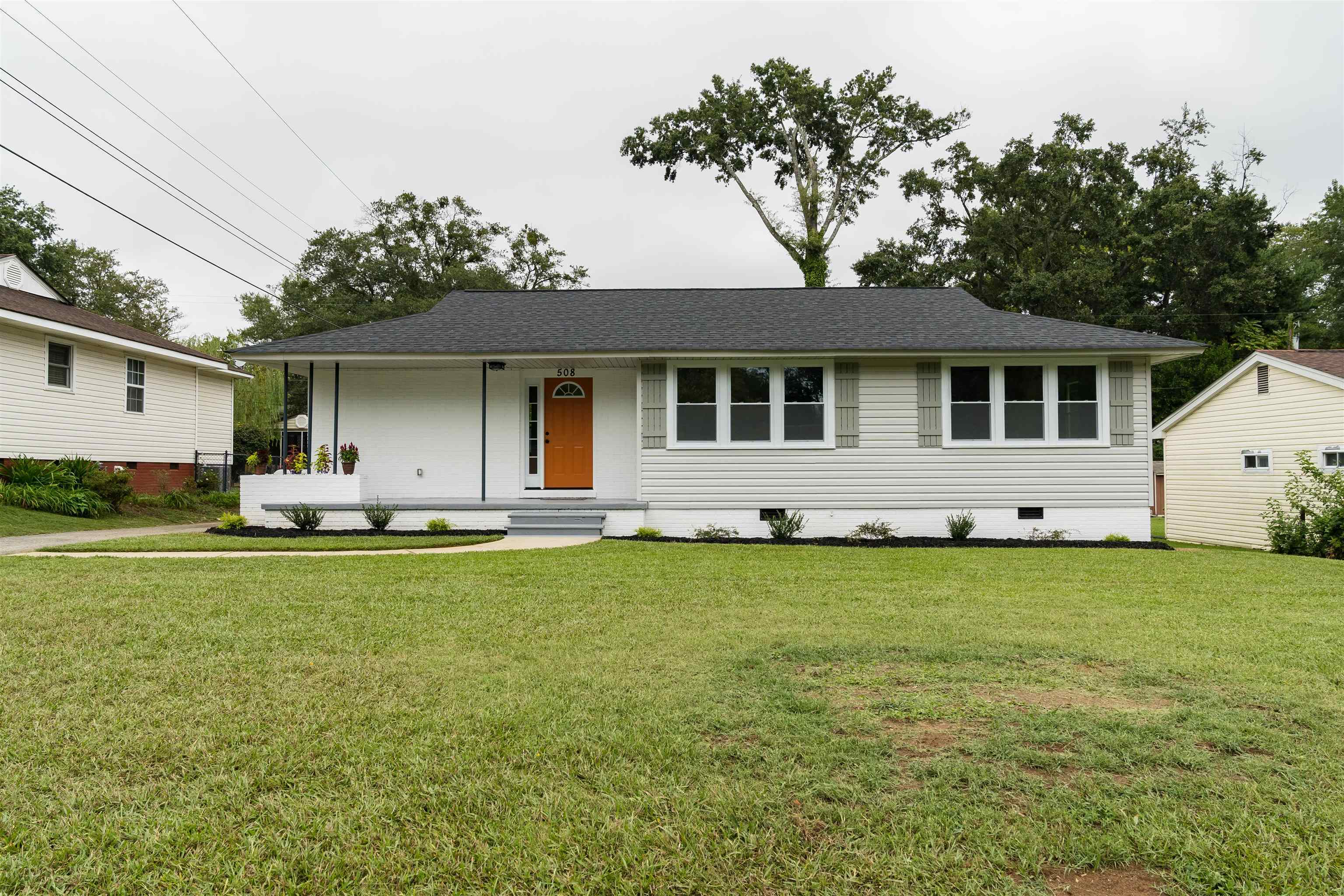 Property Photo:  508 Crestwood Place  SC 29306 