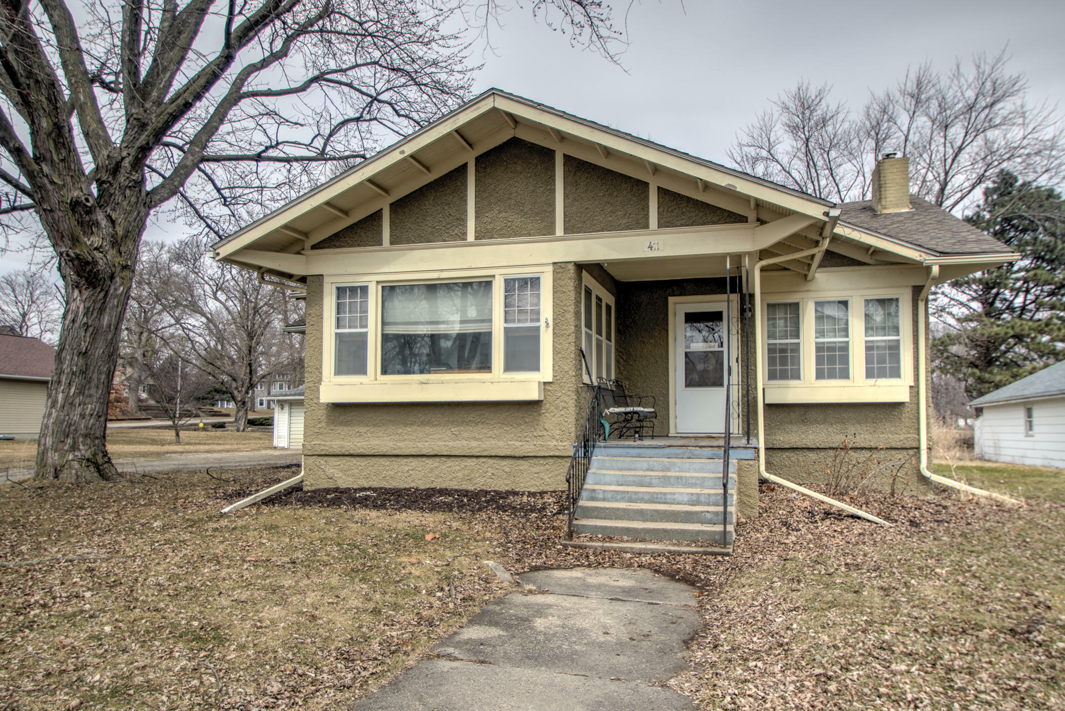 Property Photo:  411 Anderson Street  IA 50130 