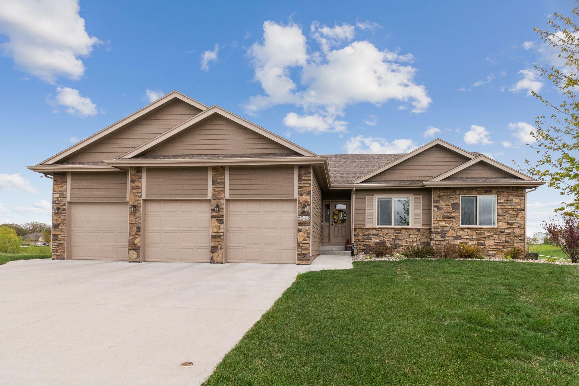 5242 Springbrook Drive  Ames IA 50014 photo