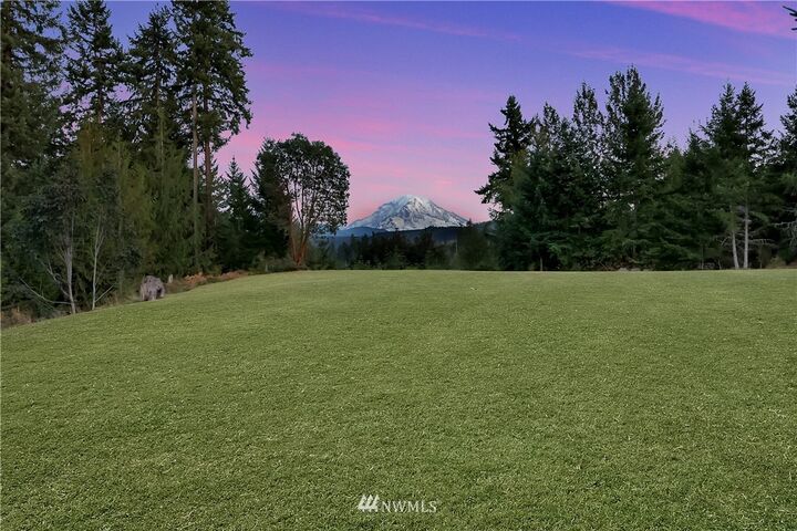 Property Photo:  25323 182nd Street E  WA 98360 