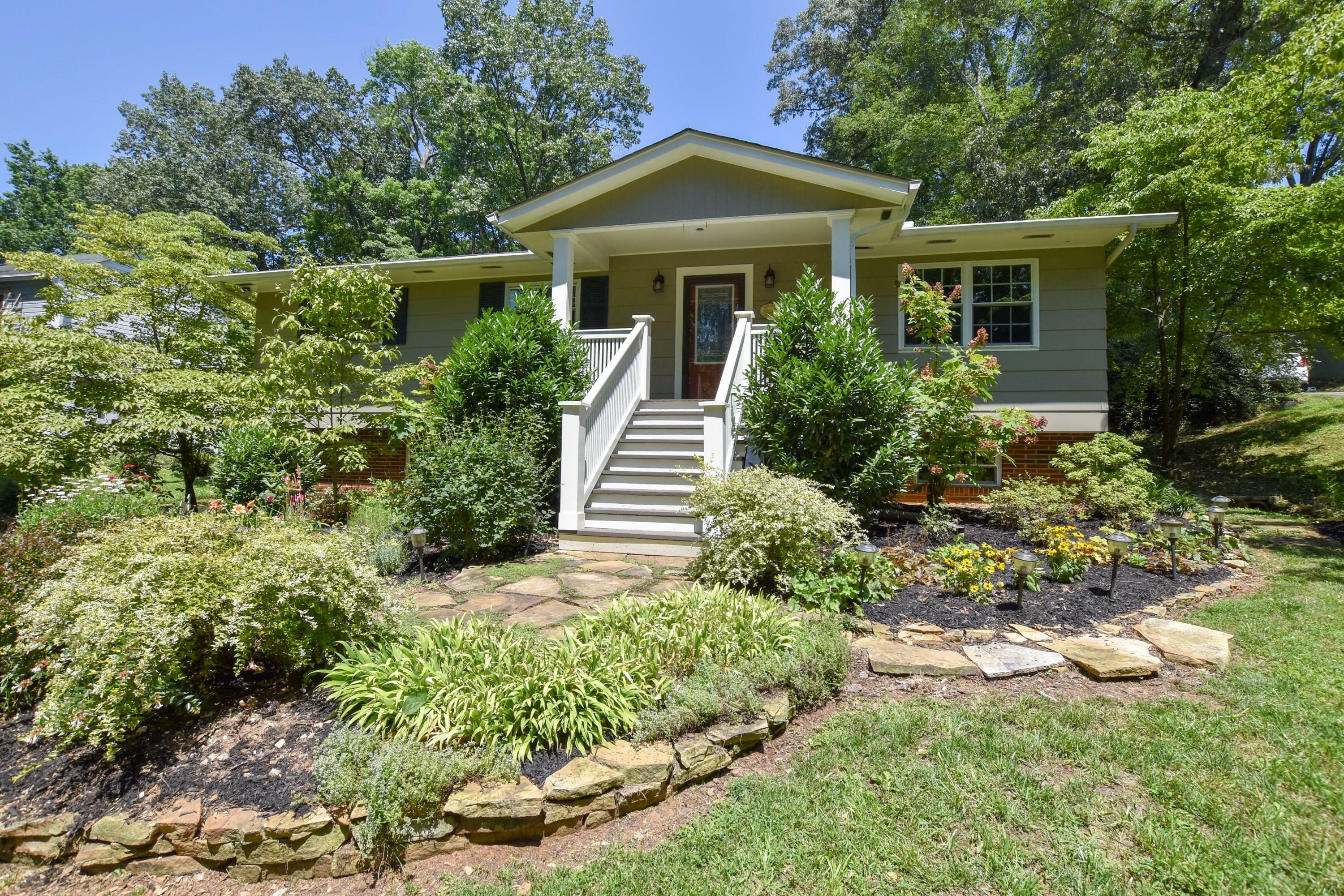 Property Photo:  3319 Fountain Park Blvd  TN 37917 