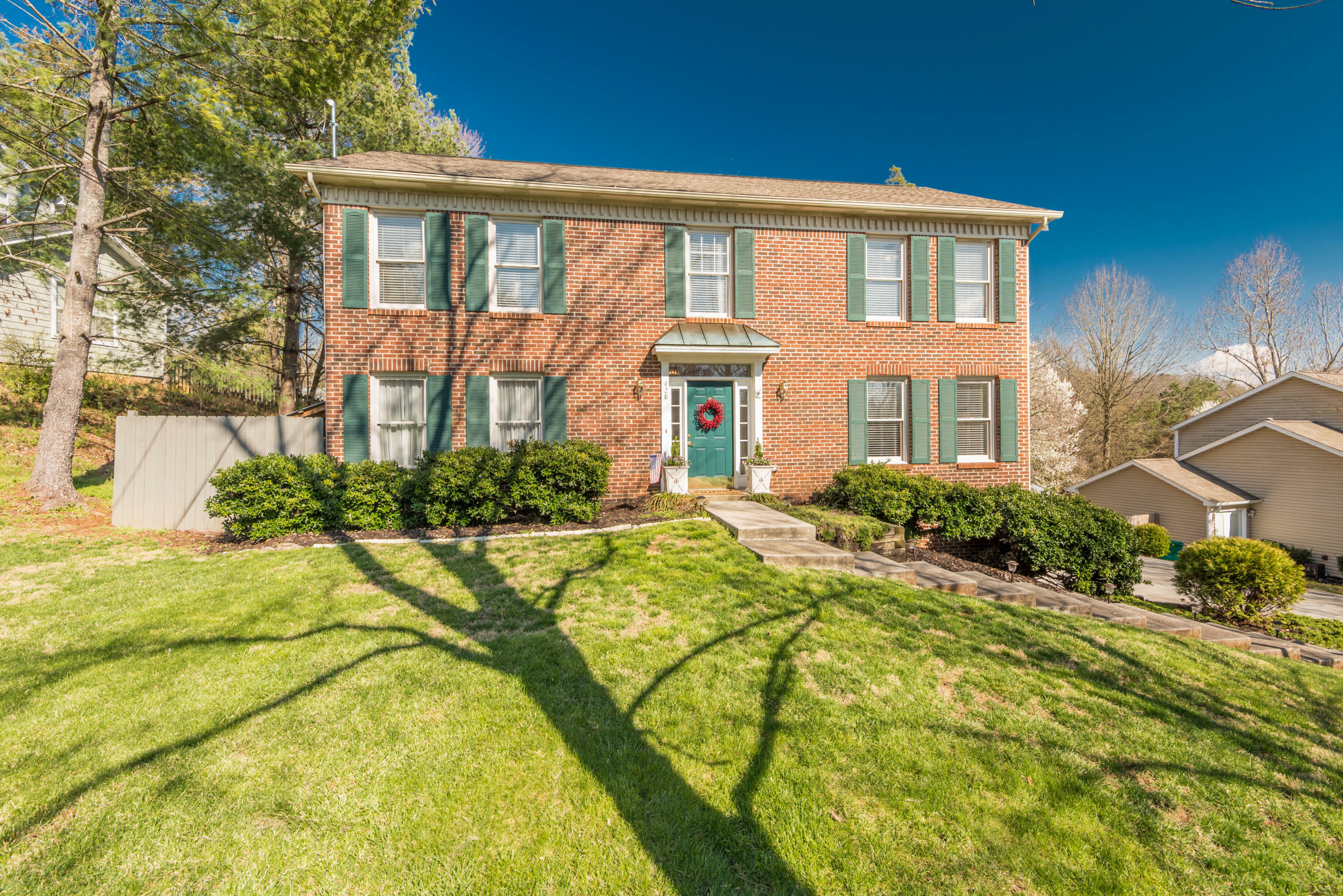 Property Photo: 428 Shelbyville Rd TN 37922