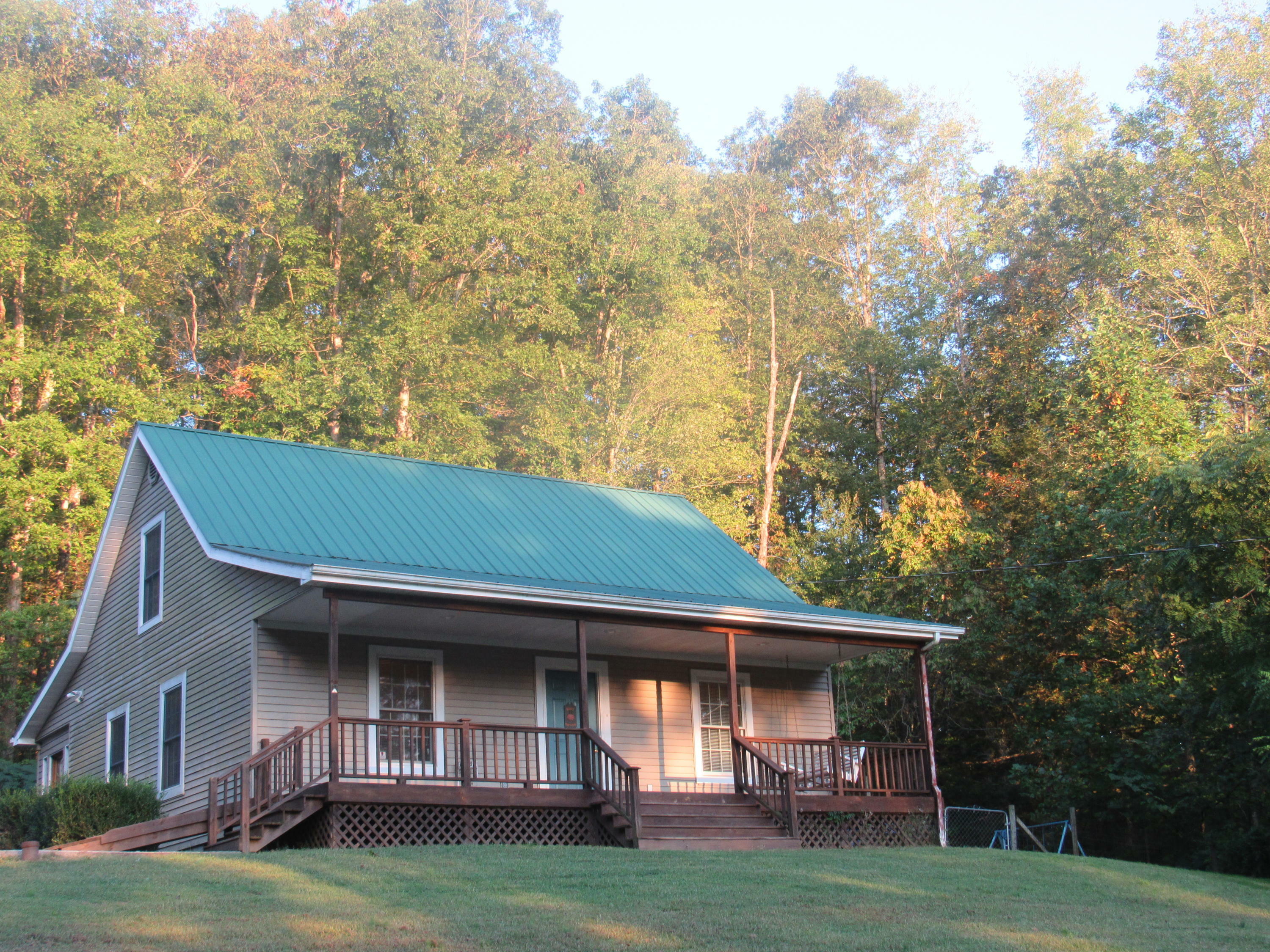 Property Photo:  194 Old Elverton Rd  TN 37748 