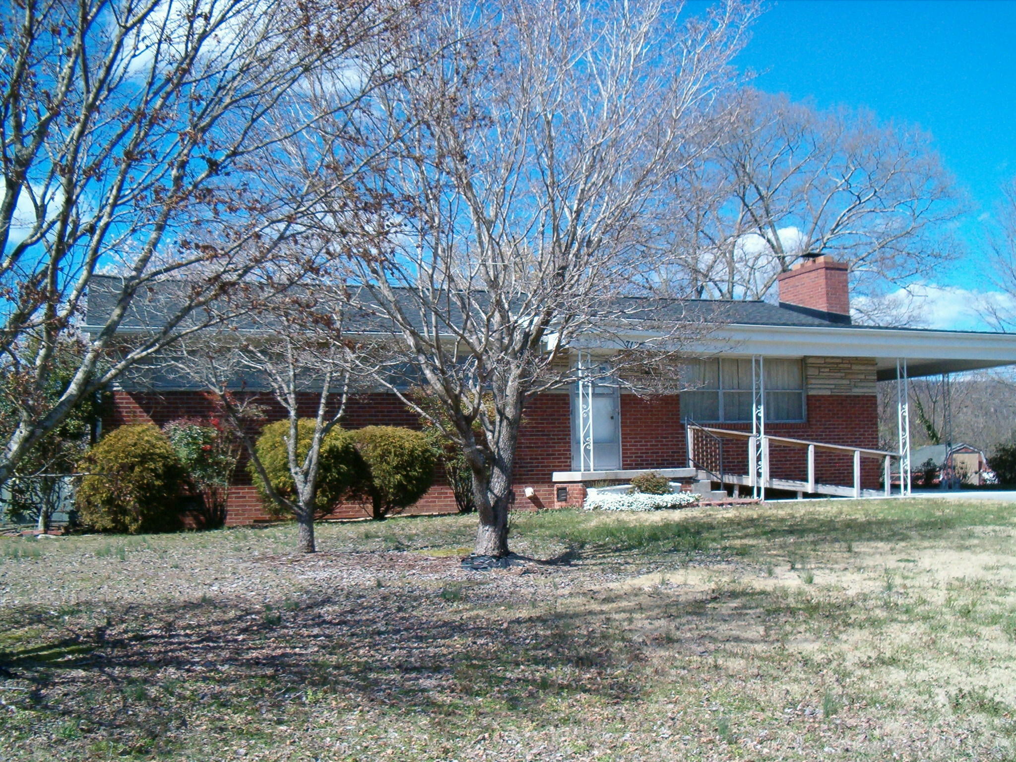 Property Photo:  713 Cooper Ave  TN 37854 