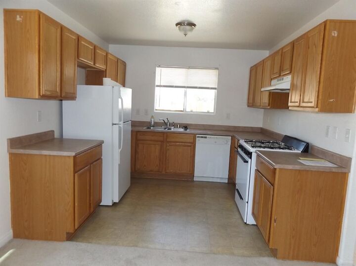 Property Photo:  24943 Paseo Robles  CA 92311 