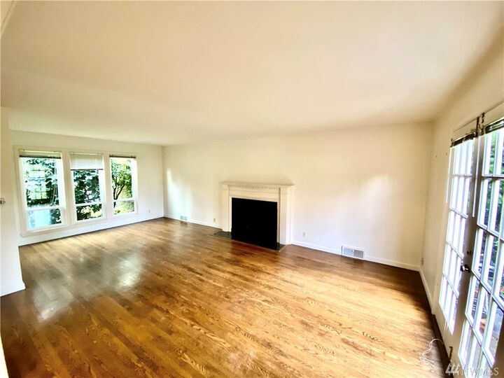 Property Photo: 2138 Boyer Ave E WA 98112