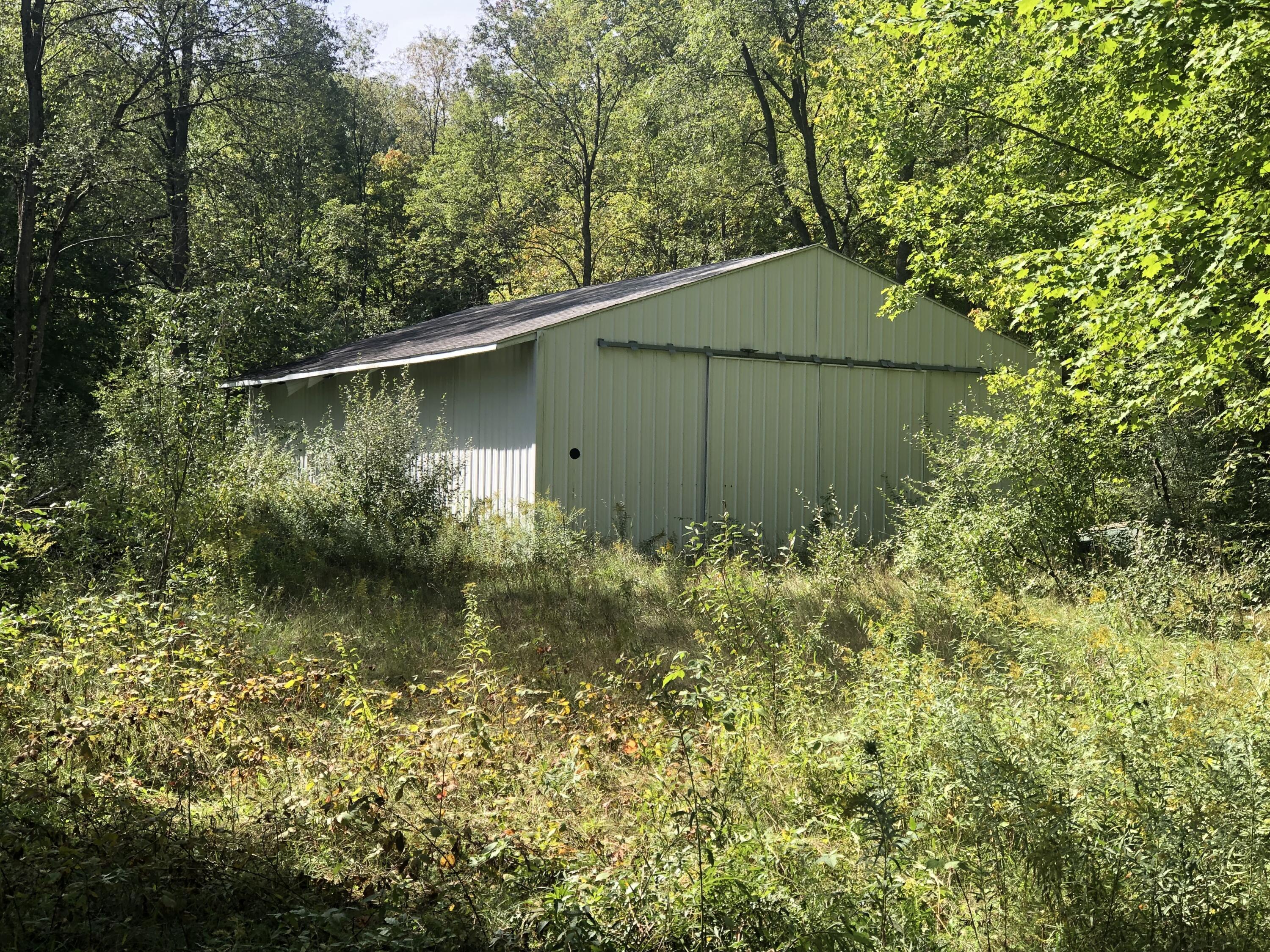 Property Photo: 2965 Hannah Road MI 49340