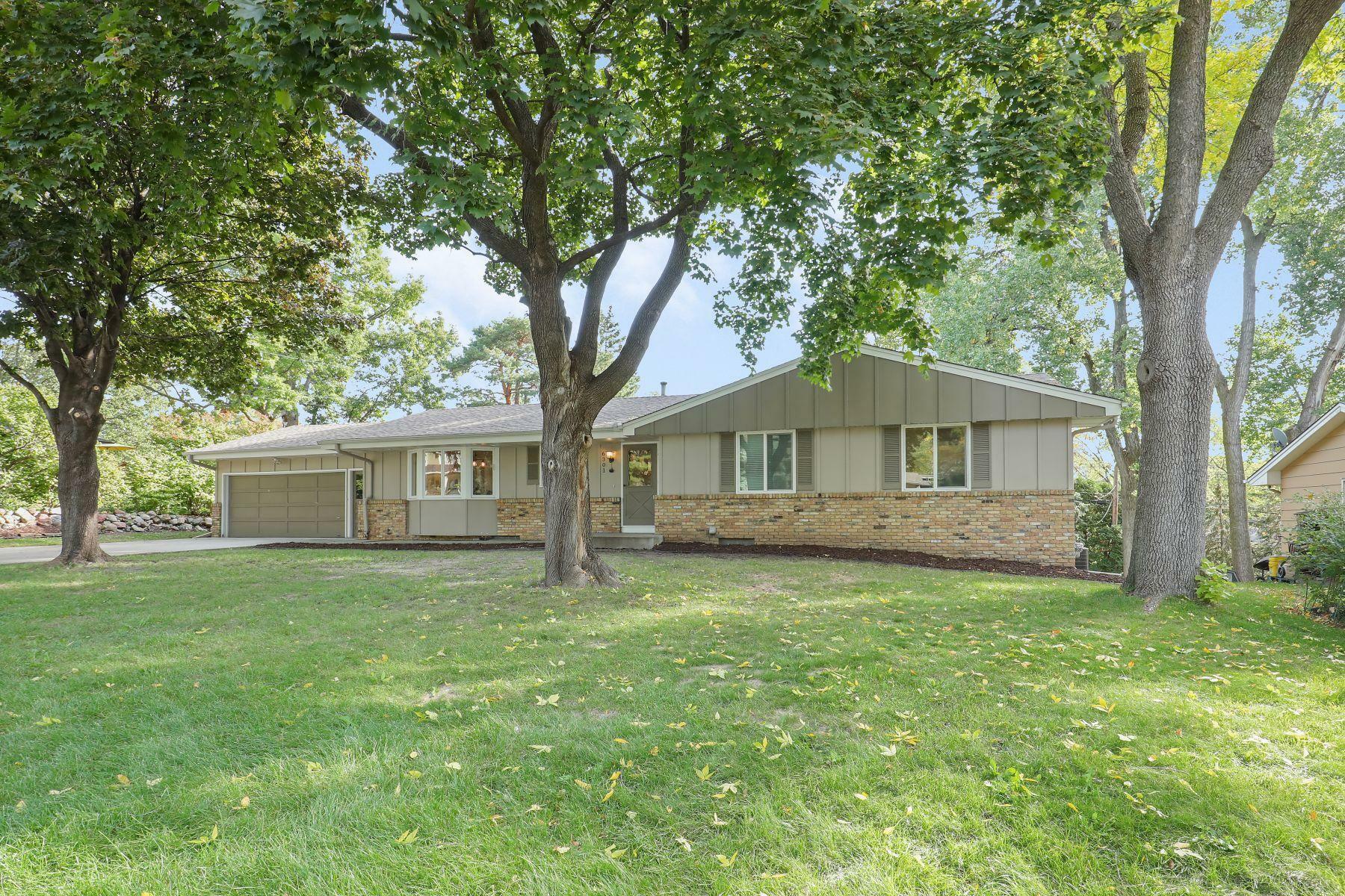 Property Photo:  6301 Virginia Avenue S  MN 55424 