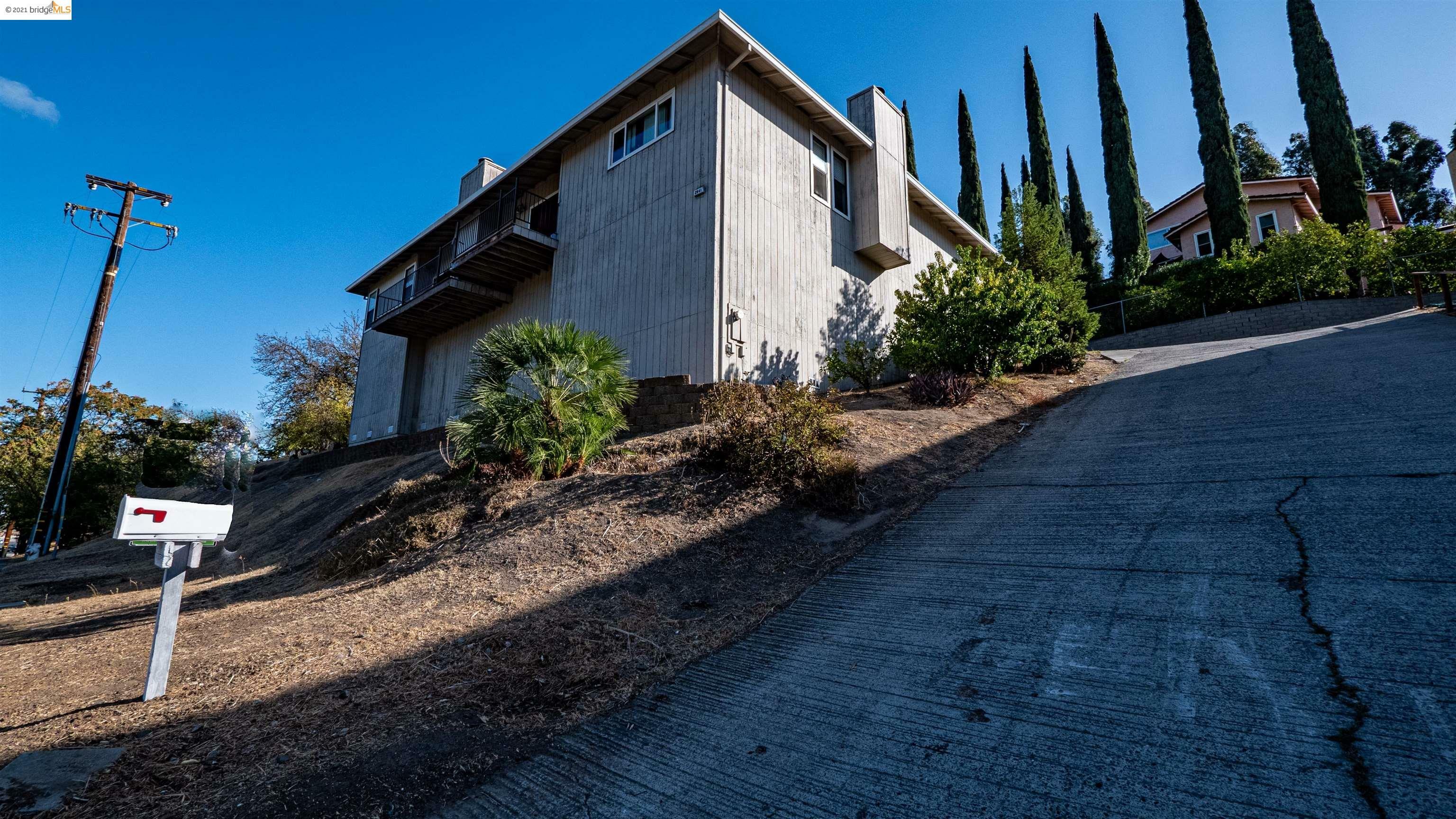 Property Photo:  2941 Sunset Ln  CA 94509 