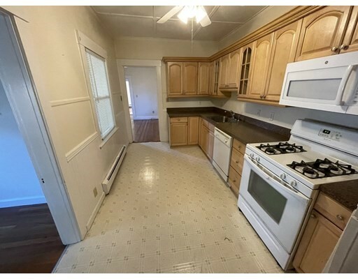 Property Photo:  84 Grant Street 1  MA 02451 