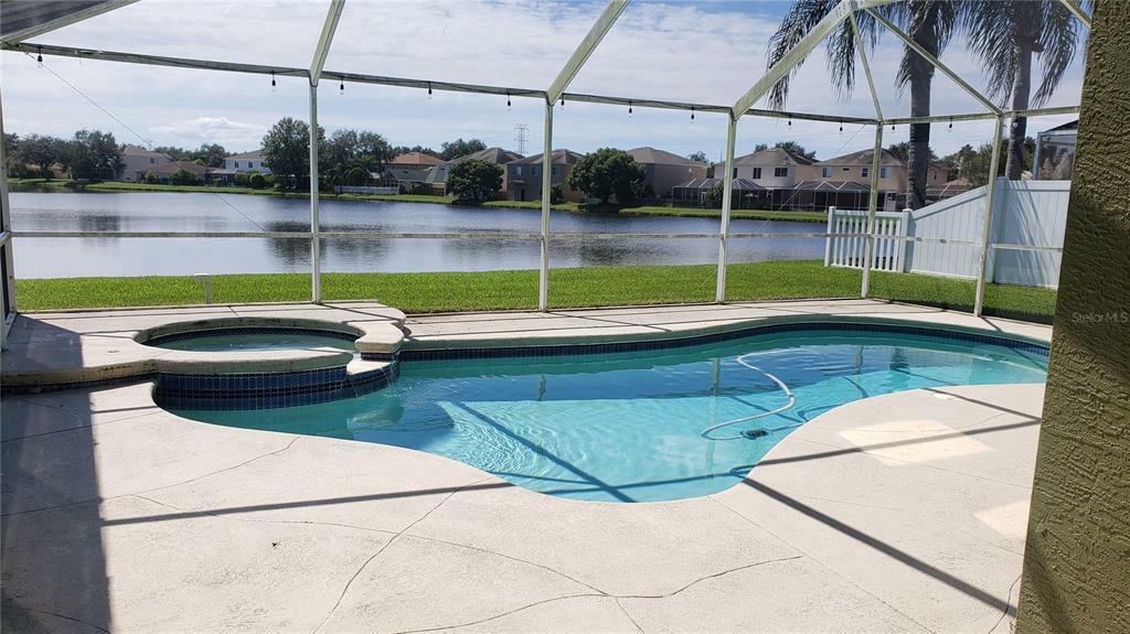 Property Photo:  3819 Bellewater Boulevard  FL 33578 