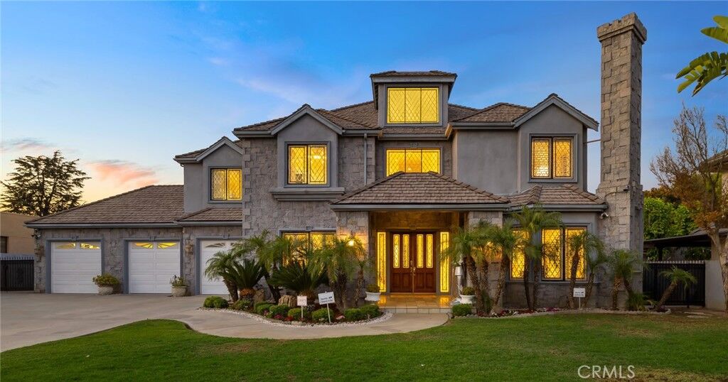 Property Photo: 369 W Wistaria Avenue CA 91007