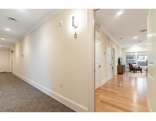 Property Photo:  40 Elmwood Avenue 6  MA 01890 