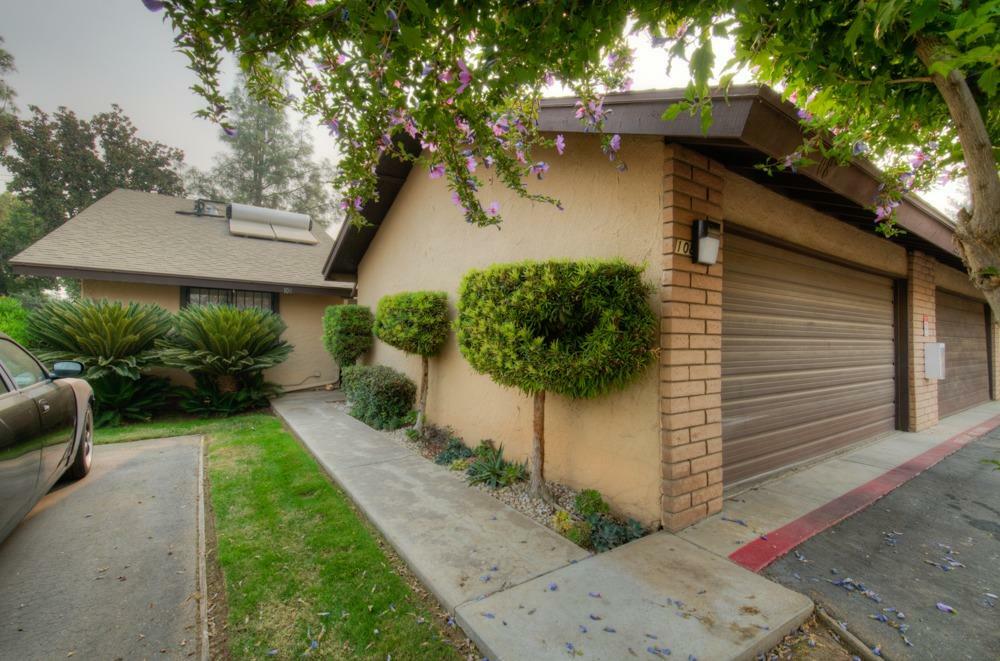 Property Photo:  4985 E Butler Avenue 108  CA 93727 