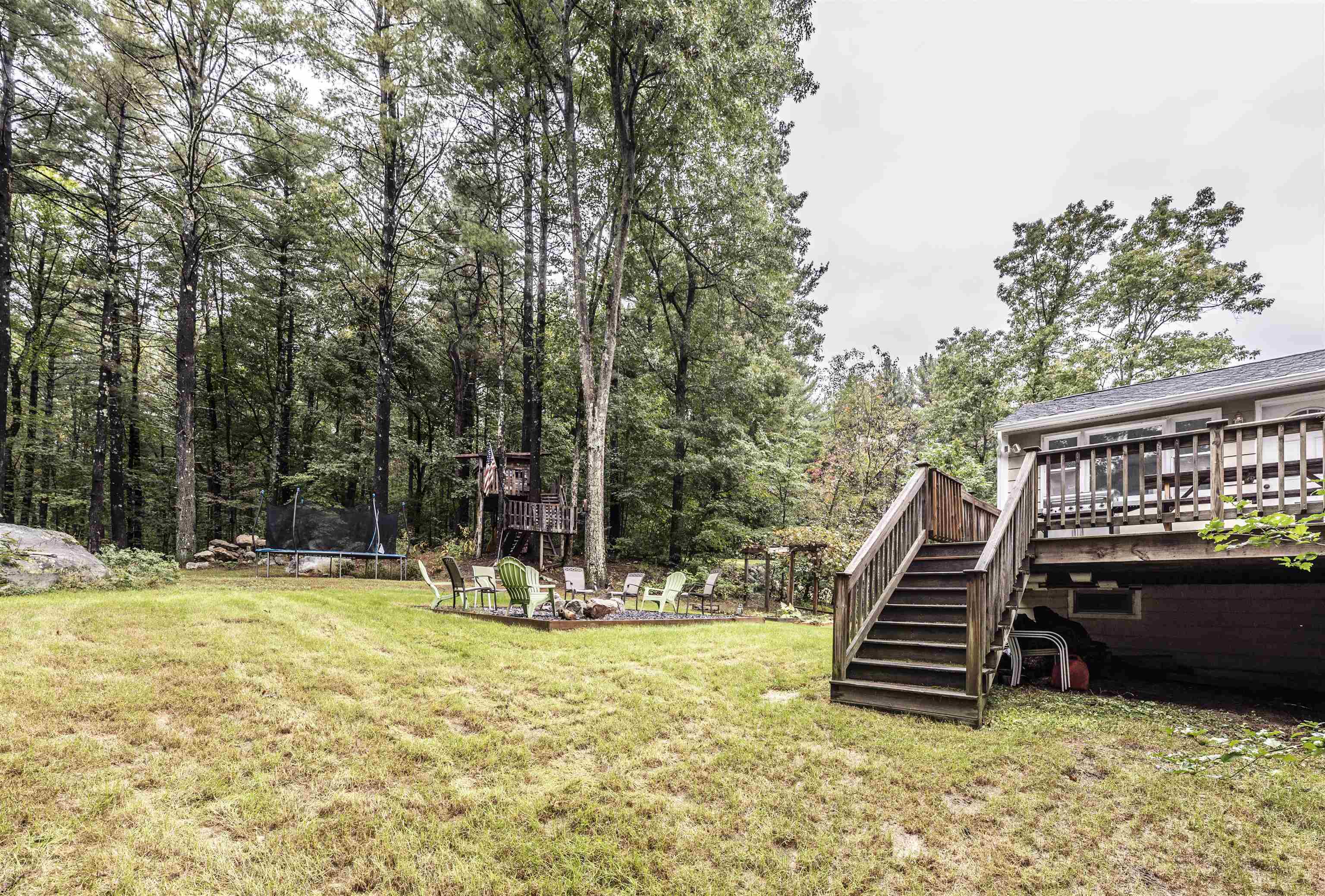 Property Photo: 17 Twilight Drive NH 03062