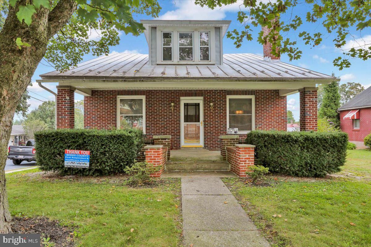 Property Photo:  130 4th Street  PA 19555 