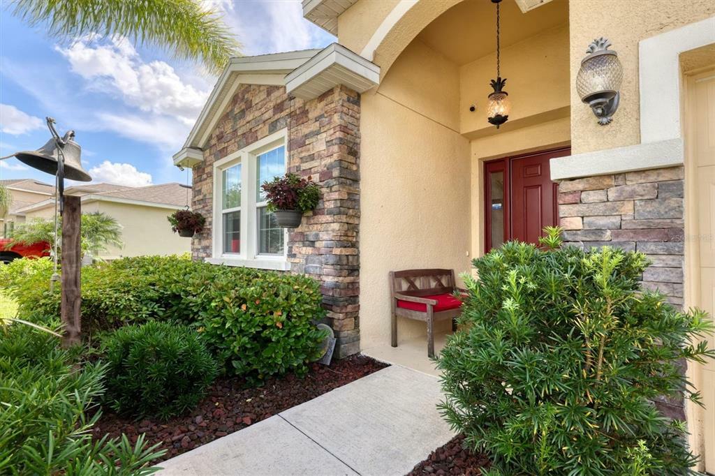 Property Photo: 15524 High Bell Place FL 34212