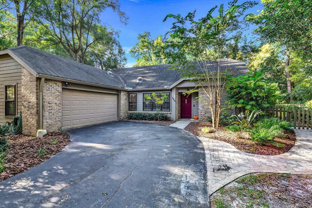 Property Photo:  9828 SW 54th Lane  FL 32608 