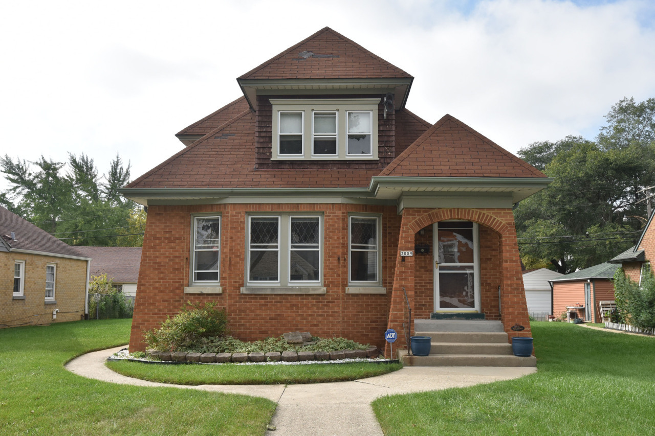 Property Photo:  3009 N 80th St  WI 53222 