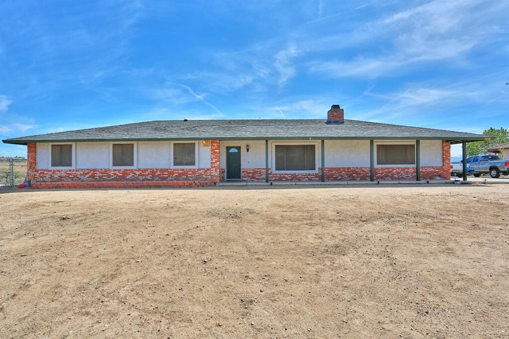 Property Photo:  14889 Nokomis Road  CA 92307 