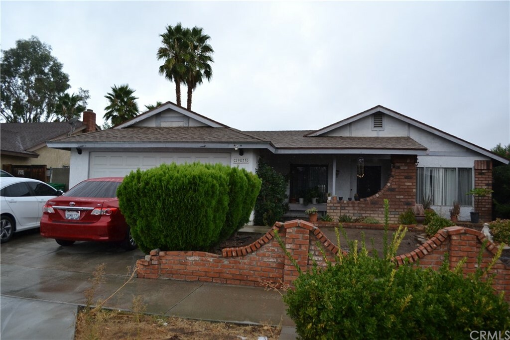 Property Photo:  29873 Sun Country Lane  CA 92586 