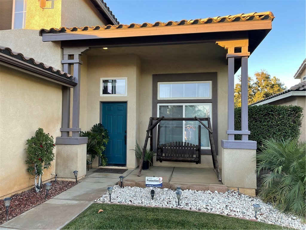 Property Photo: 1474 Aster Place CA 92223