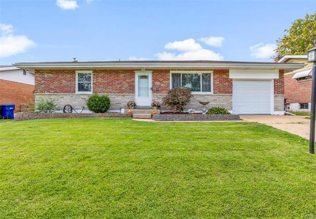 Property Photo: 304 Southampton 63125