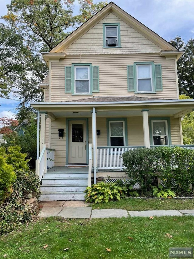 Property Photo:  273 Edwards Street 1  NJ 07450 