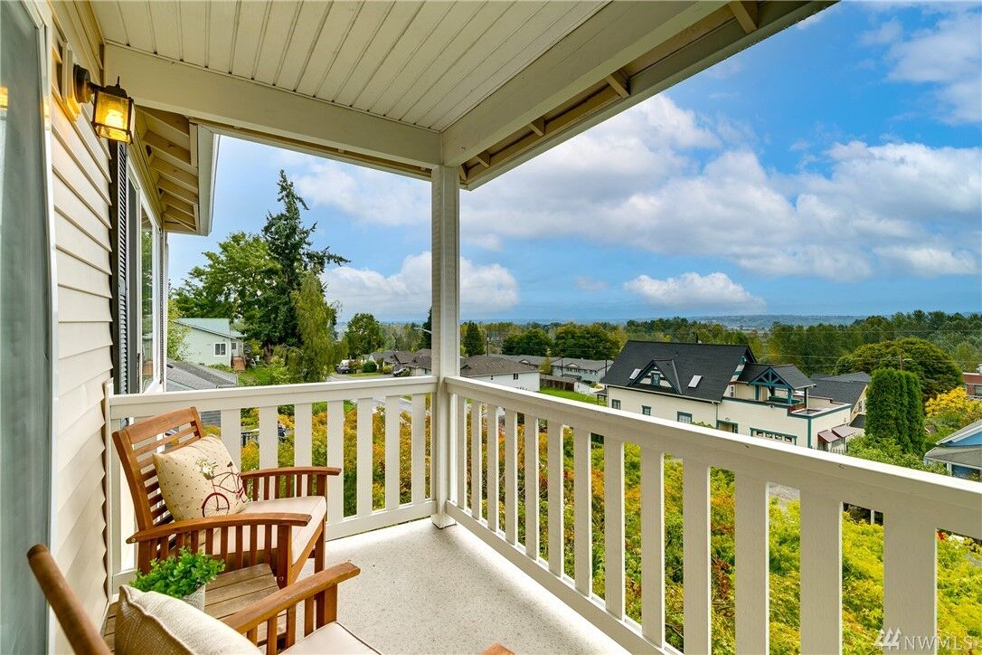 Property Photo: 5210 S 3rd Ave A WA 98203