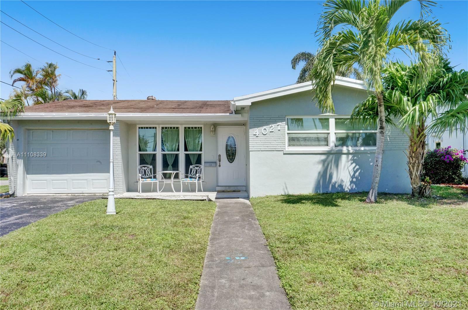 Property Photo:  4027 Lincoln St  FL 33021 