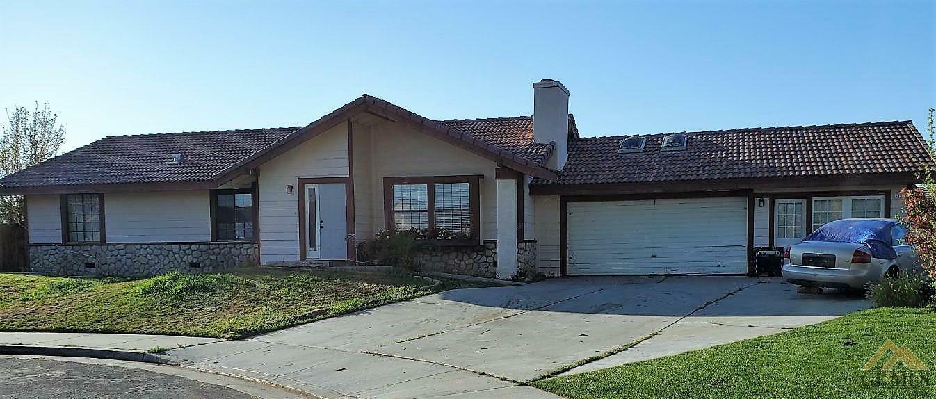 Property Photo:  11512 Lariat Court  CA 93312 